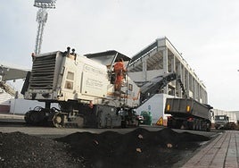Reasfaltado de las calles del entorno del Estadio Romano José Fouto.