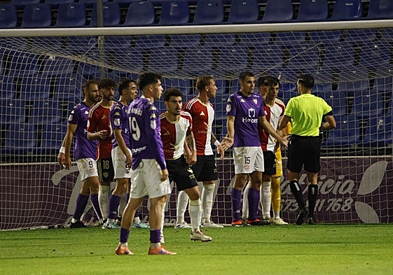 Acción del duelo de Copa entre el Guadalajara y el Cacereño.