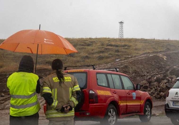 La Policía Nacional evita que un hombre se precipite desde una torreta en Cáceres