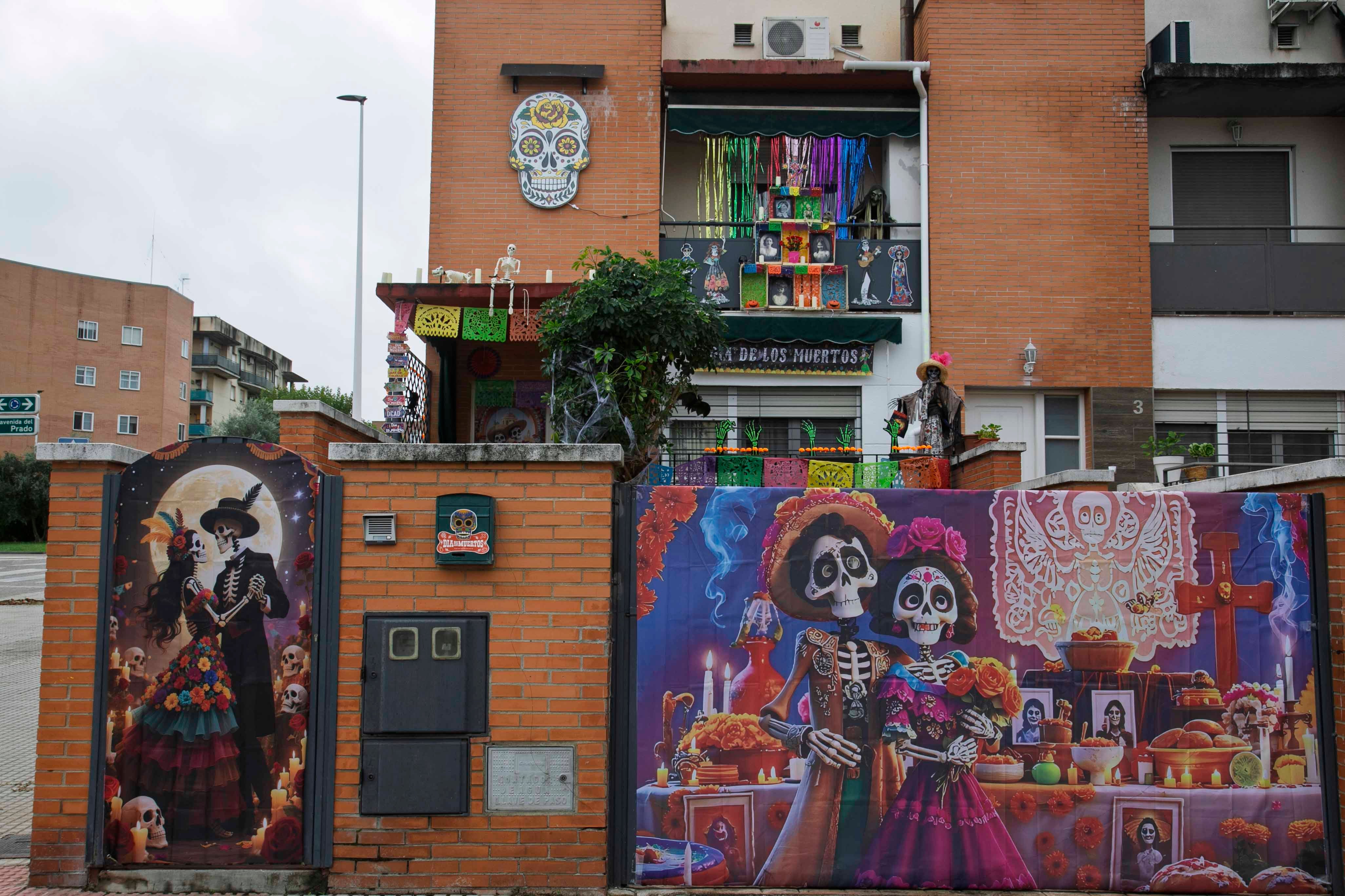 La barriada de El Prado de Mérida se apunta a la celebración del &#039;Día de Muertos