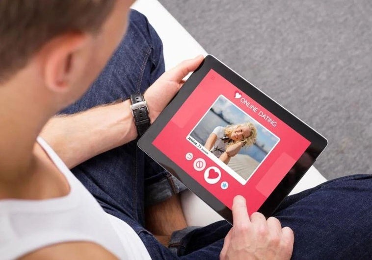 Detenida en Badajoz por abrir un perfil en una red social de citas con fotos de una conocida