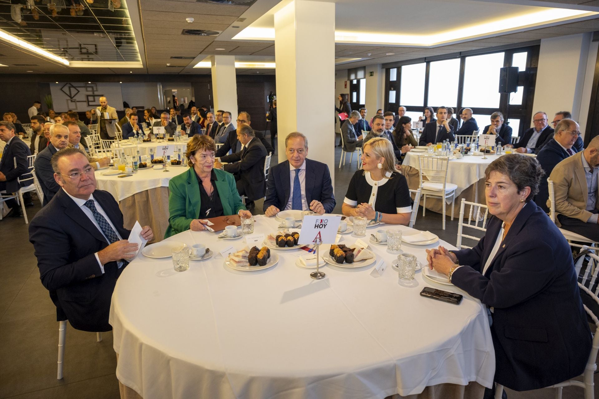 Fernando Palacios, Soledad Núñez, Álvaro Rodríguez Guitart, Elena Manzano y María Isabel Cortés.
