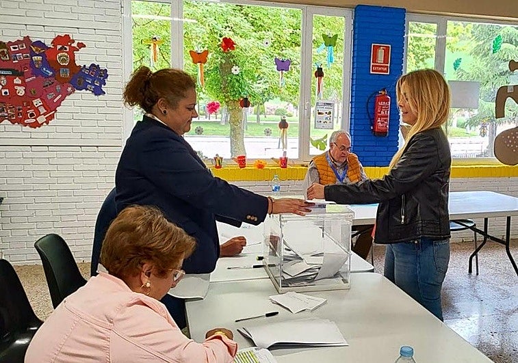 Qué pasa si no puedes acudir a tu mesa electoral: multas y sanciones