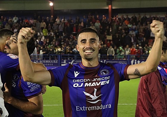 Barace celebra el pase a la segunda ronda de la Copa del Rey.