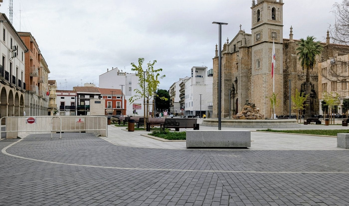Pese a la inauguración de junio, la obra sigue sin recepcionar.