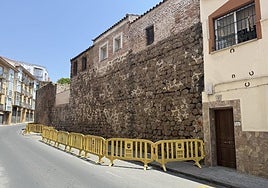 Aspecto actual del paño de muralla en la Ronda del Salvador.