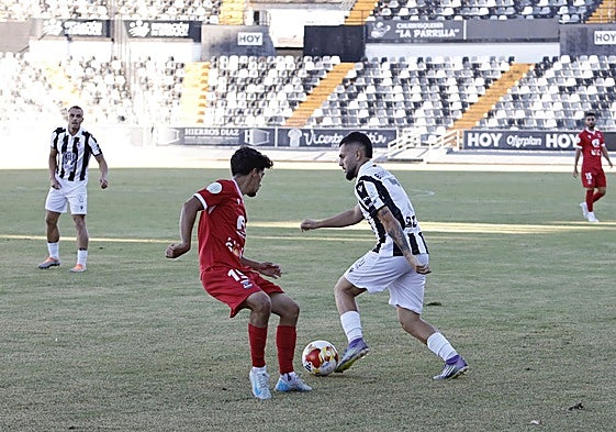Bermu ha sido clave durante la plaga de lesiones del Badajoz.