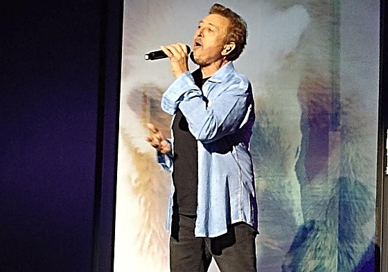 Manolo García en el concierto que ofreció este domingo en Cáceres.
