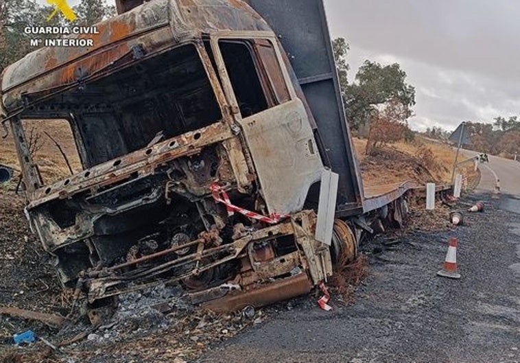 Las chispas de la rueda en llantas de un camión causaron el incendio que quemó 5.900 hectáreas en Llerena