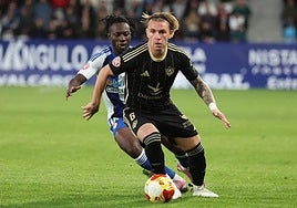 Rementería en un lance del partido en Ponferrada.