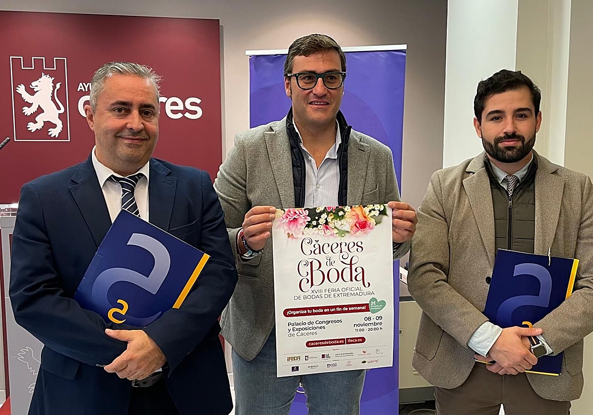 Presentación de Cáceres de Boda este martes en el ayuntamiento.