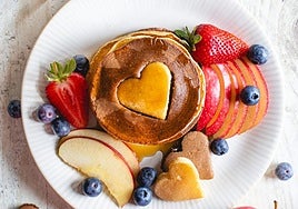 Tortitas de cacao con manzanas