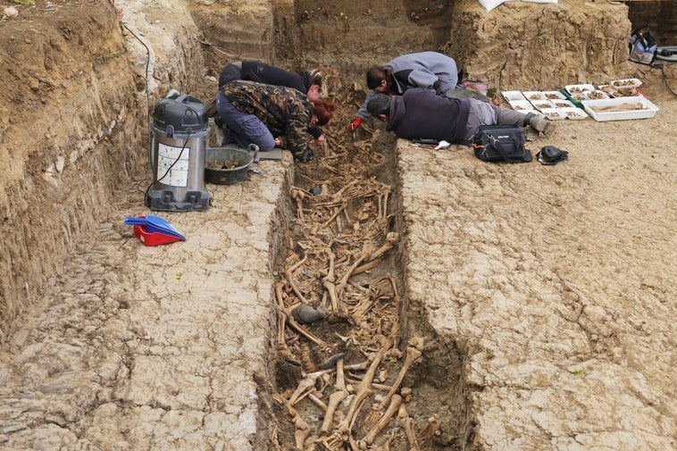 La Fiscalía se persona en las exhumaciones del cementerio de Villanueva de la Serena