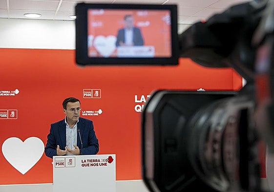 El PSOE se muestra «satisfecho» con la fecha del juicio a Gallardo