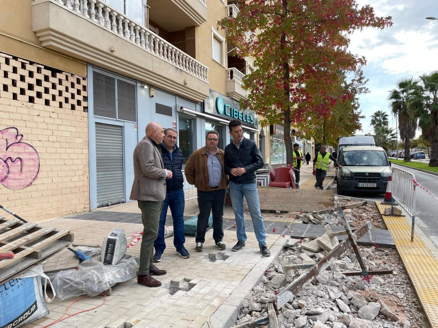 Obras de mejora de una de las paradas.