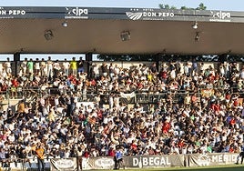 La grada de preferencia en la visita hace dos años del Castilla.