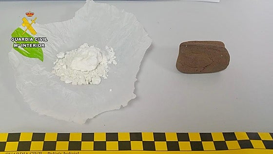 Detenida una joven de 21 años con cocaína y hachís en la provincia de Cáceres