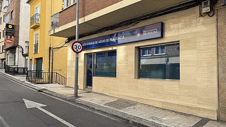 Plasencia congela el traspaso del servicio del agua para proteger las garantías del suministro