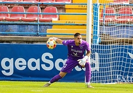 Cristian volvió a ser titular en la portería azulgrana.