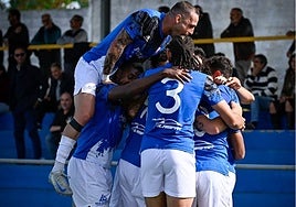 El Jaraíz sigue al frente de la Tercera extremeña en solitario.