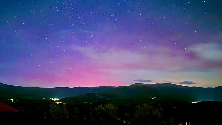 Así se ha visto la aurora boreal sobre Extremadura: un espectáculo histórico en el cielo