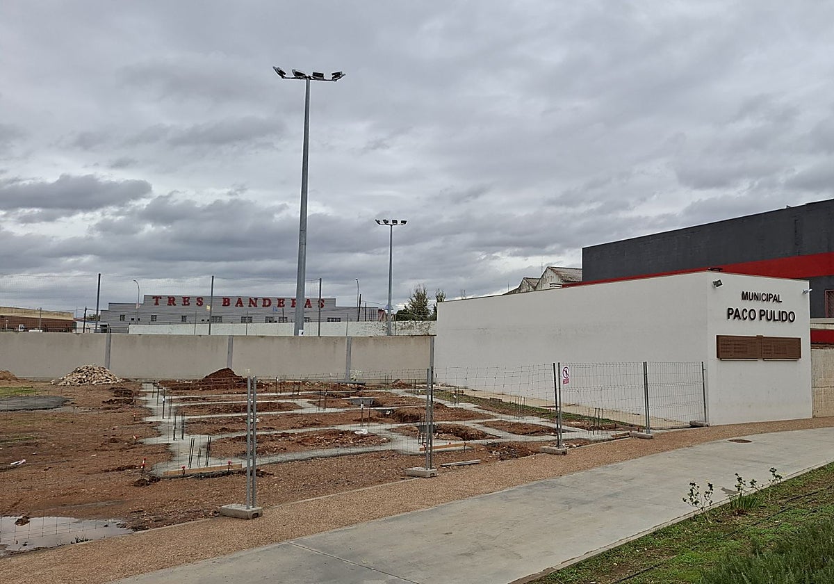 Obra de creación de los nuevos vestuarios.