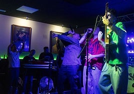 Fotos | Así fue el concierto de Sanguijuelas del Guadiana en Cáceres