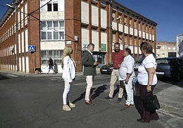 Las asociaciones empezarán a ocupar las aulas del viejo colegio de San Miguel de Plasencia antes de Navidad