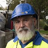 Imagen - «El enemigo más grande son las hojas, pero también encontramos botellas y latas»