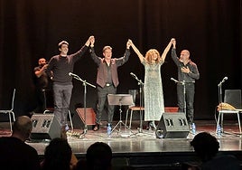 Santiago Auserón presentó su disco 'Nerantzi' en el que colabora la cantante malagueña Annie B Sweet.