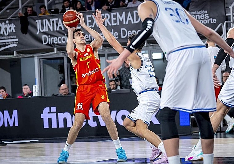 La selección española convoca al cacereño Álex Reyes