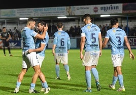 Celebración del tanto de Juanjo Chavalés frente al Real Madrid C en La Isla.