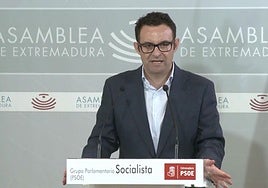 Jorge Amado ocupará el escaño de Vara en el Senado tras la fallida propuesta de Luis Tirado