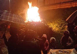 Candelita en la zona del pabellón polideportivo salvaterreño.