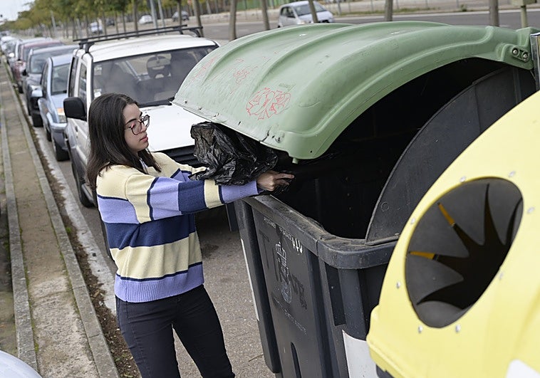 Recurrir la nueva tasa de basura no exime de su pago a los vecinos de Badajoz
