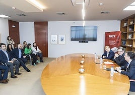 Ignacio Gragera, alcalde de Badajoz, José Orantos, director de HOY y Javier Gallego, director regional de Clece en la zona sur.