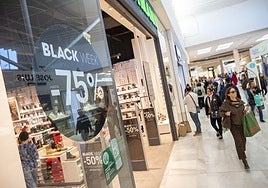 Fotos | Así se ha vivido el Black Friday en Badajoz