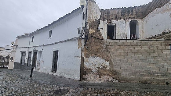 Dos casas abandonadas de la calle Holguín se derribarán para excavaciones
