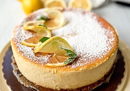 Tarta casera de queso con limón