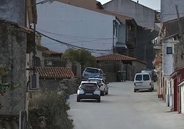 Patrullas de la Guardia Civil en el municipio de Cilleros.