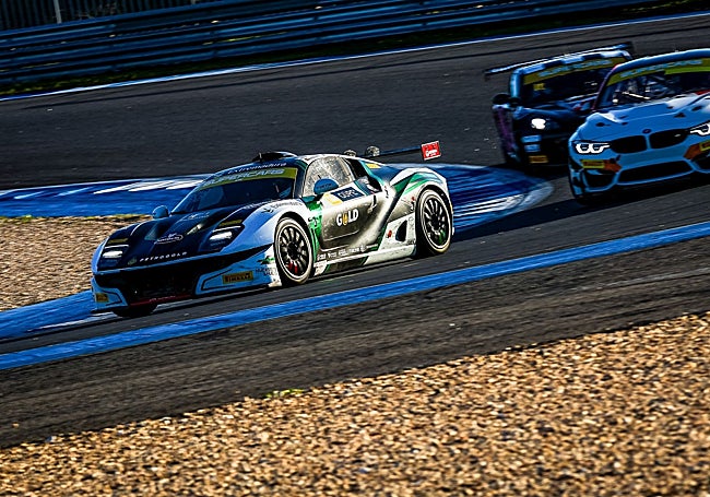 Iberian Ángel Santos, subcampeón de Iberian Supercars | Hoy