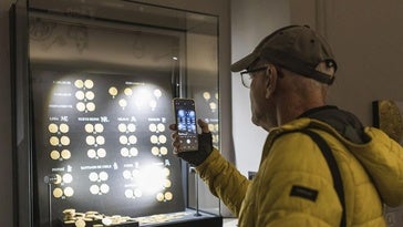 El Tesoro de Villanueva: cuatro kilos de oro en 149 monedas acuñadas por tres reyes