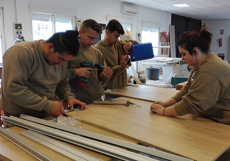 Los alumnos cobrarán 13,50 euros por cada día lectivo al que asistan a la escuela taller