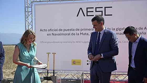 La empresa promotora de la gigafactoría de Navalmoral comprará la parcela este mes