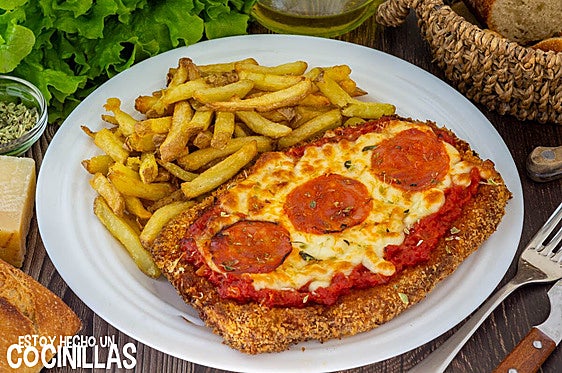 Versión argentina de la milanesa al estilo pizza