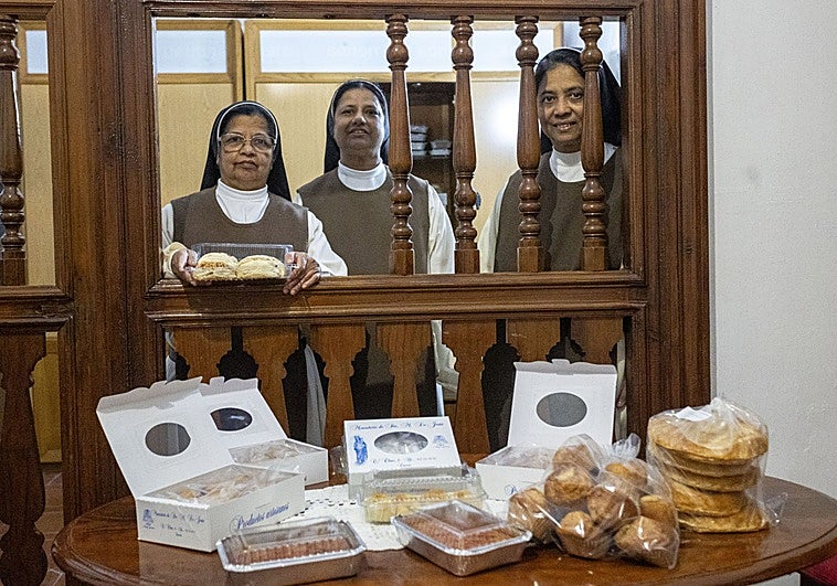 Comienza en el Palacio Episcopal de Cáceres la feria Monacal de dulces conventuales