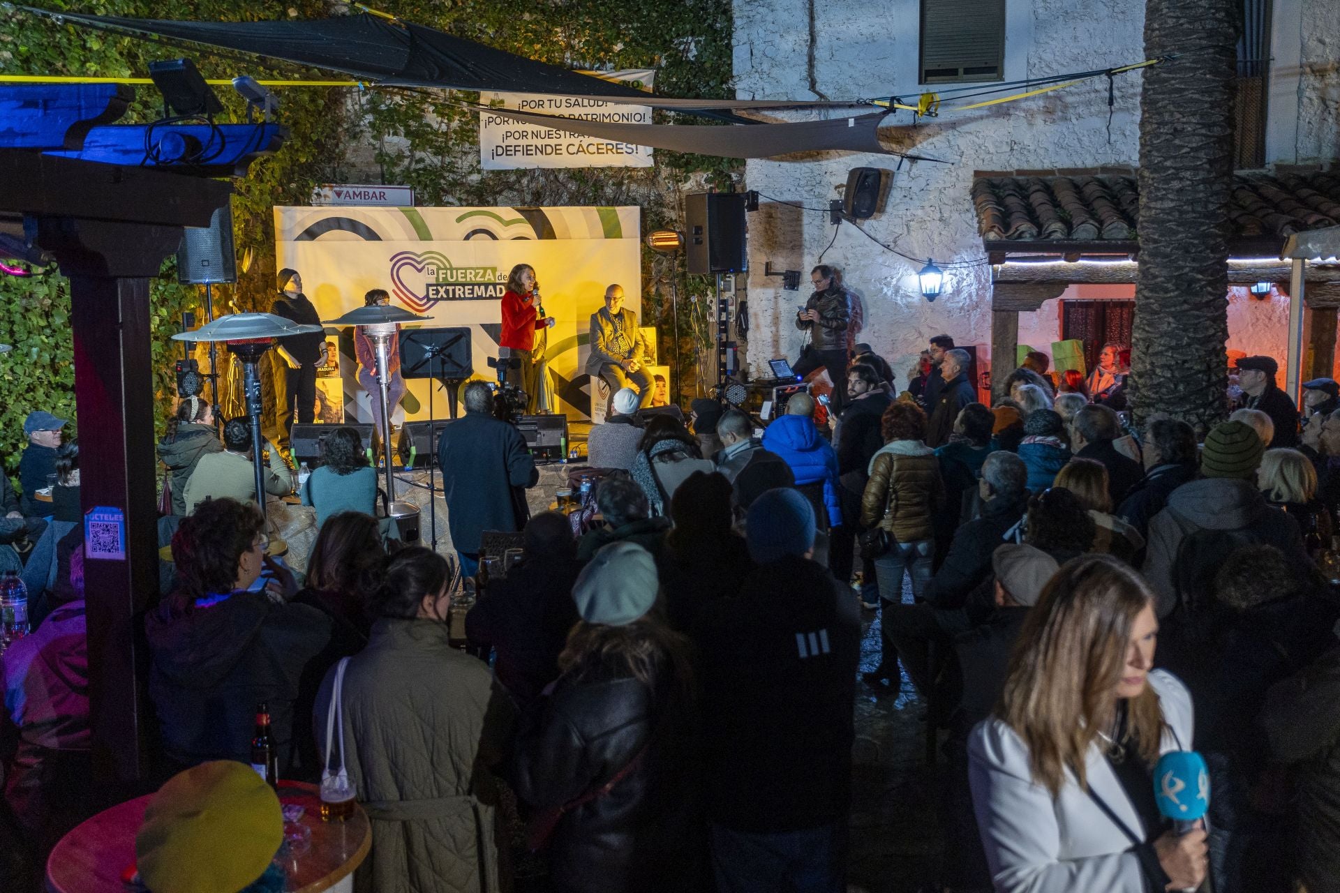 Fotos | Unidas por Extremadura arranca la campaña en Cáceres