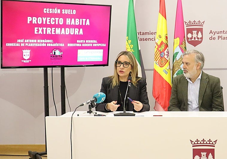 La Junta reinicia el contrato para la construcción de viviendas públicas en cinco ciudades