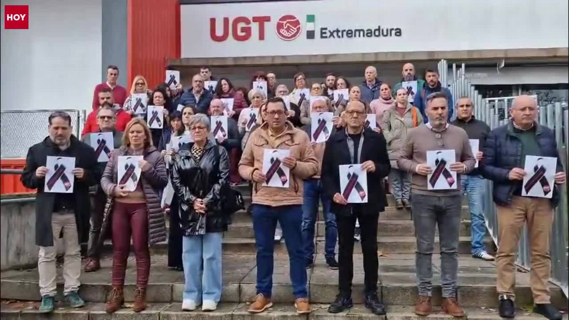 Minuto de silencio por la muerte de Toné, el profesor fallecido en un accidente en Logrosán