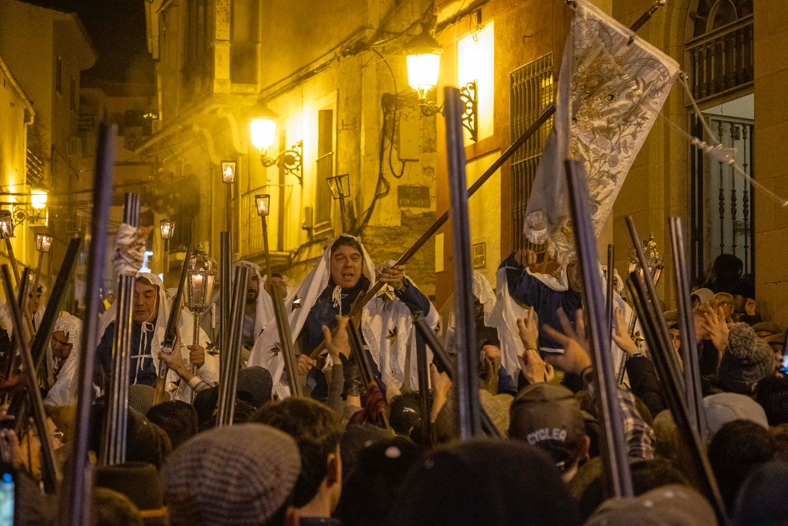 Las mejores imágenes de las fiesta de La Encamisá en Torrejoncillo